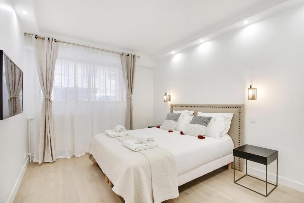 Trocadero/ Eiffel Tower - 3 Bedrooms- All New! Paris Exterior foto